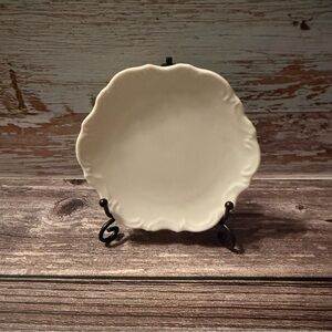 Vintage scalloped butter pat